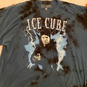 UO ice cube oversized tshirt